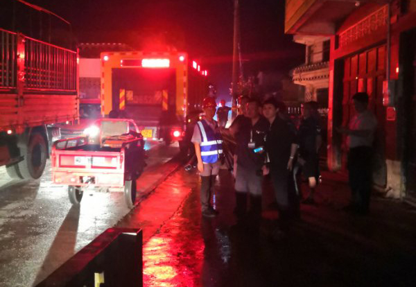 徹夜奮戰(zhàn)14小時(shí)，圓滿完成震區(qū)臨時(shí)供水保障任務(wù)