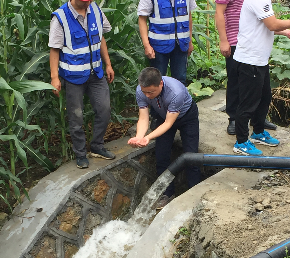 徹夜奮戰(zhàn)14小時，圓滿完成震區(qū)臨時供水保障任務(wù)