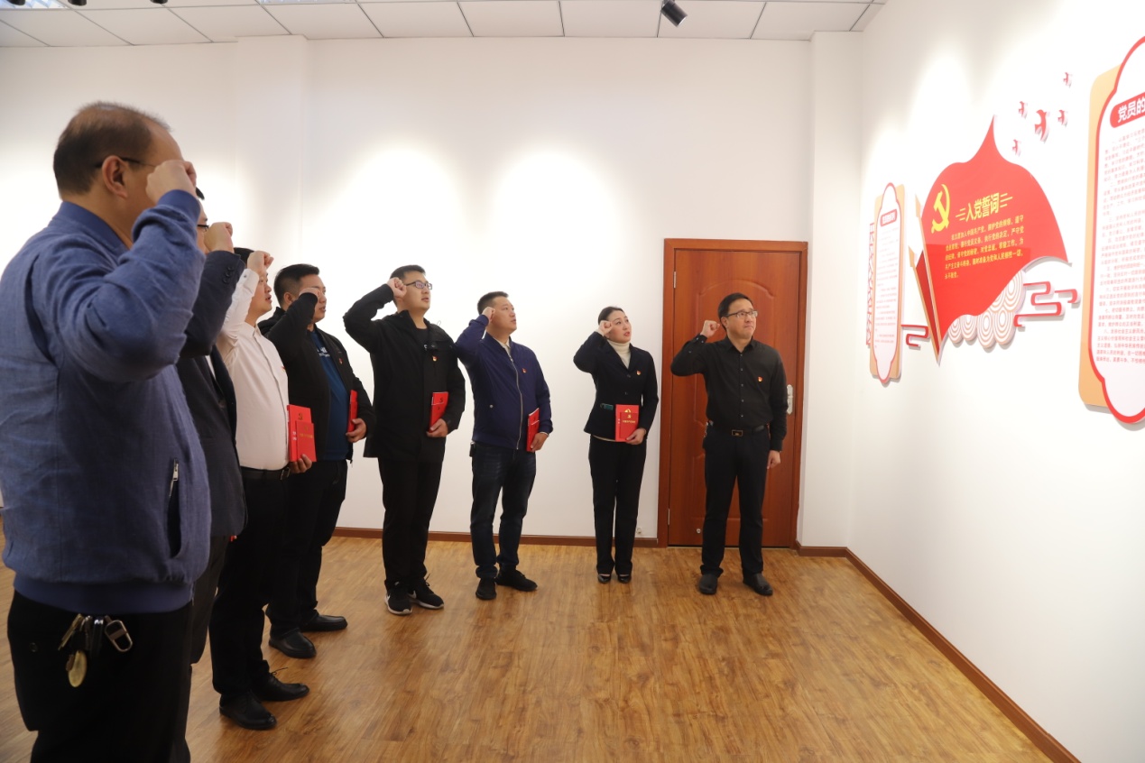 善學(xué)善思善言善行，起好黨員帶頭作用