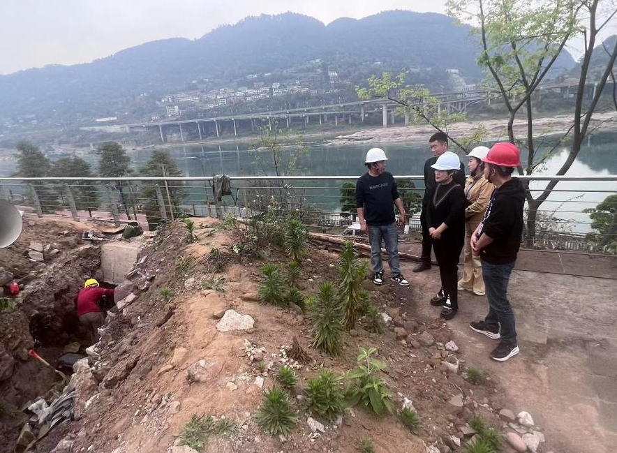 清源水務(wù)公司紀委赴三江新區供水管網(wǎng)互聯(lián)互通工程標段開(kāi)展檢查督導工作