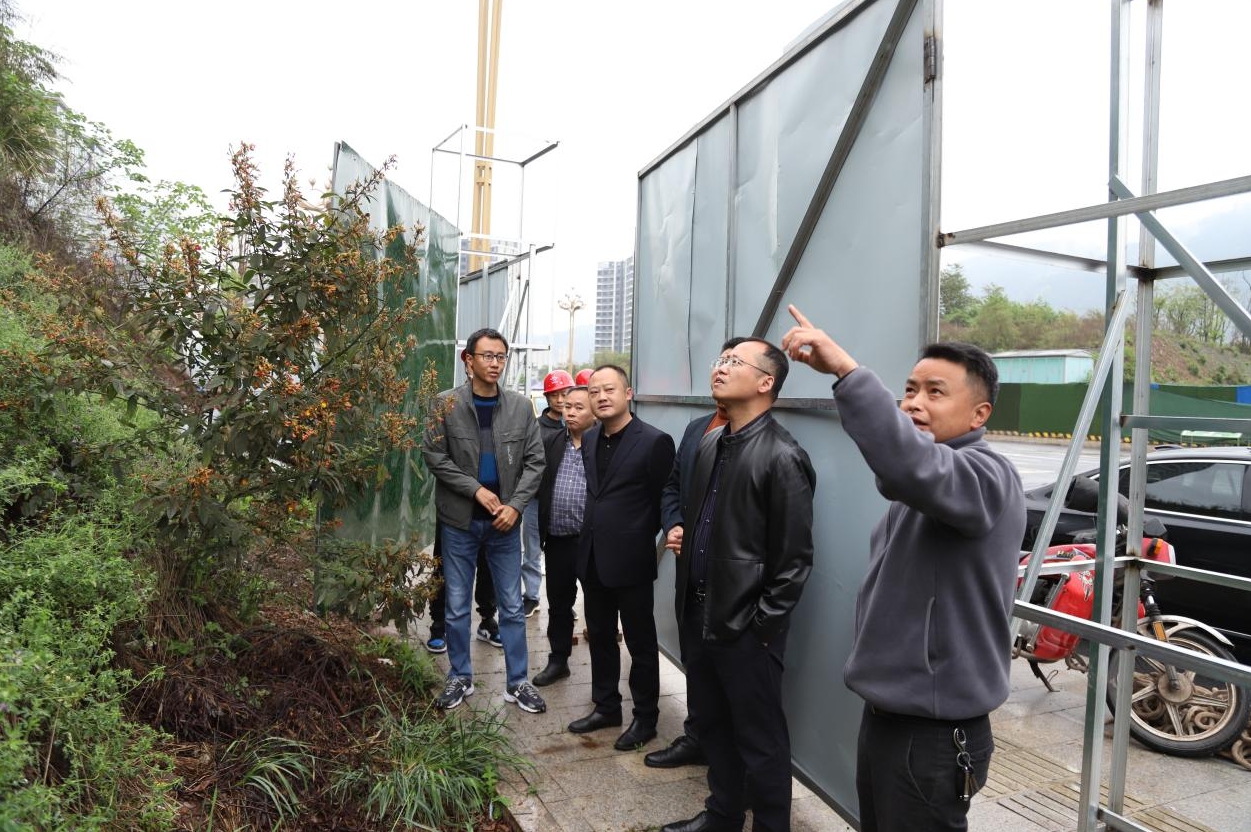 市公服集團領(lǐng)導到清源水務(wù)公司重點(diǎn)工程項目現場(chǎng)督查調研營(yíng)商環(huán)境工作