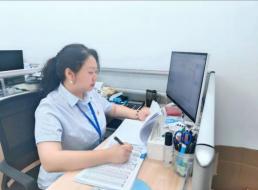 《榜樣在身邊》系列報道——杜莉、何振南 扎根基層踐初心 恪盡職守顯擔當