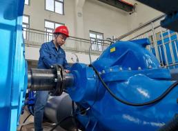 《榜樣在身邊》系列報道——陽(yáng)輝、王琴 平凡崗位映初心，勤勉耕耘勇?lián)?>
                                </div>
                                <div   id=