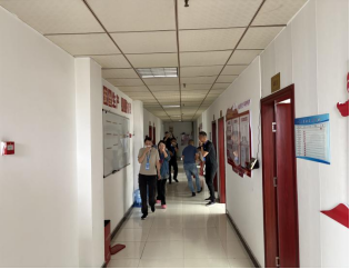 提升應急能力，共筑安全屏障 ——清源水務(wù)投資公司與勞動(dòng)人事?tīng)幾h仲裁院聯(lián)合開(kāi)展辦公區火災事故應急演練